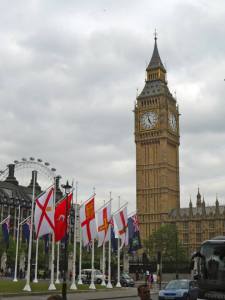 1236402_613744599849_942287290_n